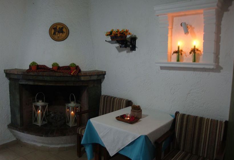 Maria Flora Apartments