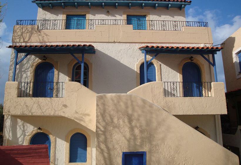 Maria Flora Apartments