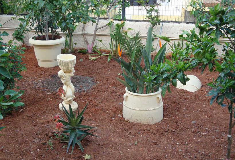 Maria Flora Apartments