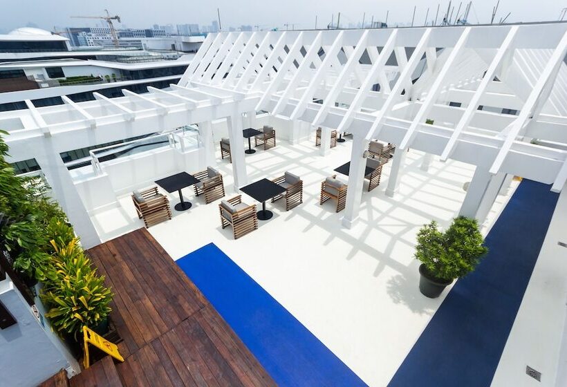 Microtel By Wyndham Mall Of Asia