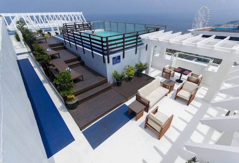 Microtel By Wyndham Mall Of Asia