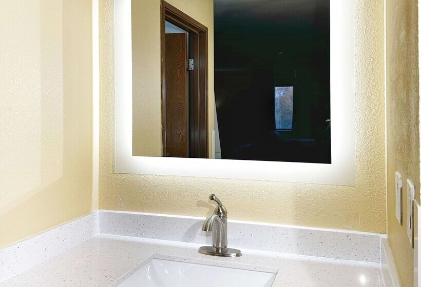 فندق على الطريق Super 8 By Wyndham Peoria