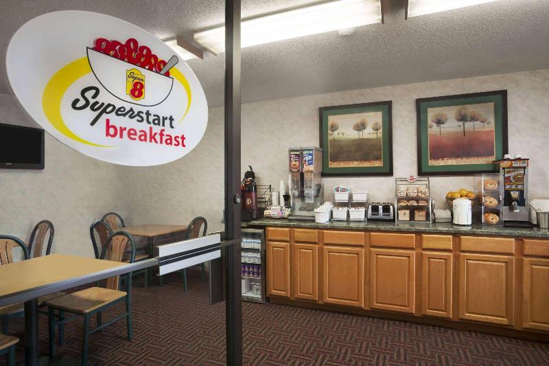 فندق على الطريق Super 8 By Wyndham Peoria