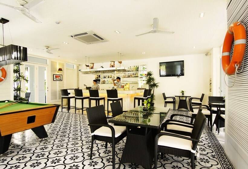 リゾートホテル Nongsa Point Marina