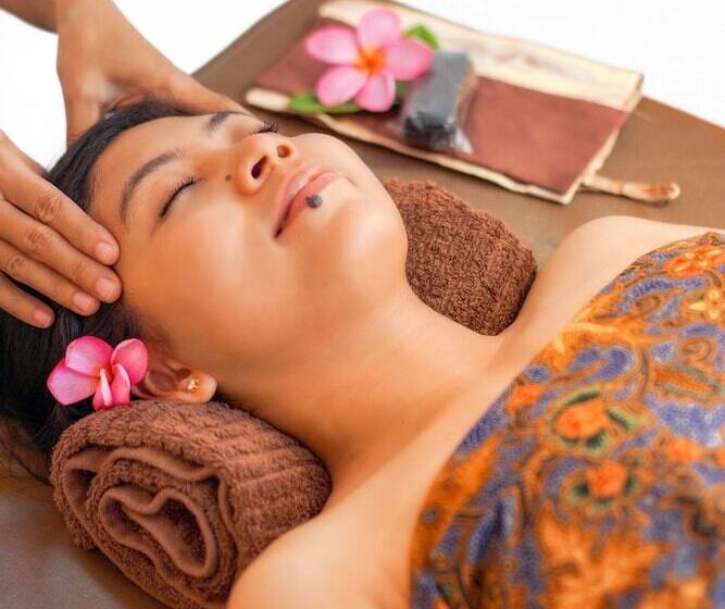 リゾートホテル Nongsa Point Marina