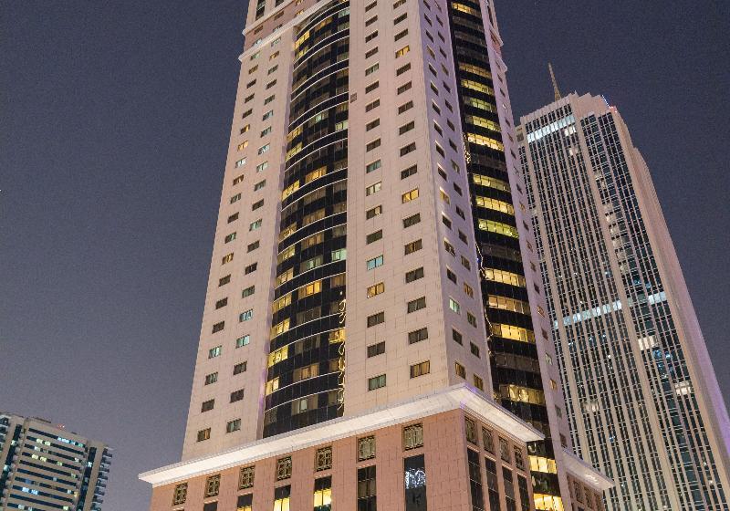 اقامتگاه Magnum Hotel & Suites West Bay