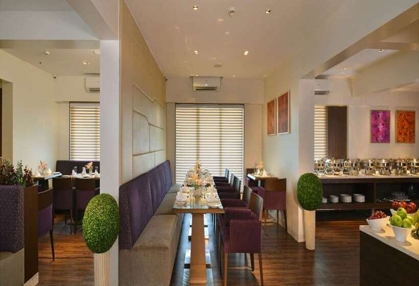 إقامة Residency Sarovar Portico