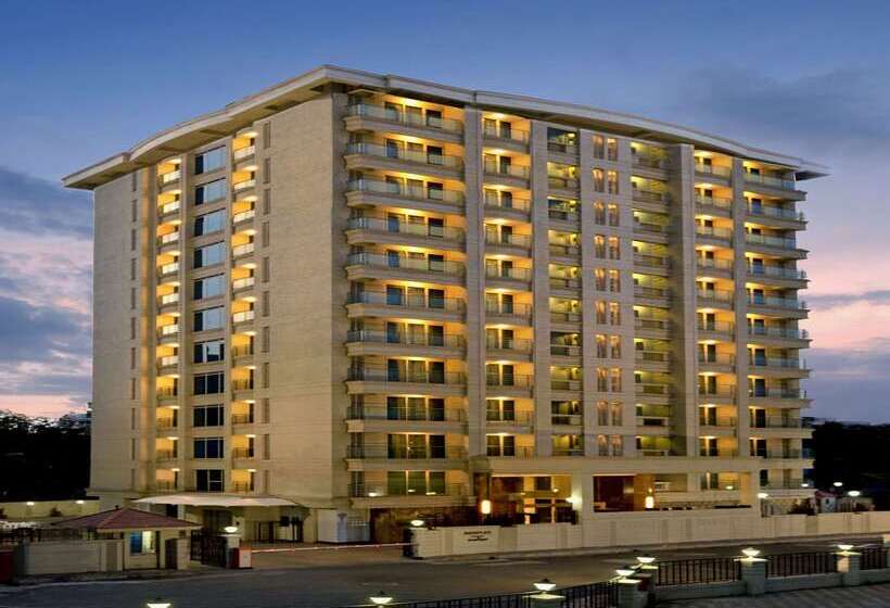 إقامة Residency Sarovar Portico