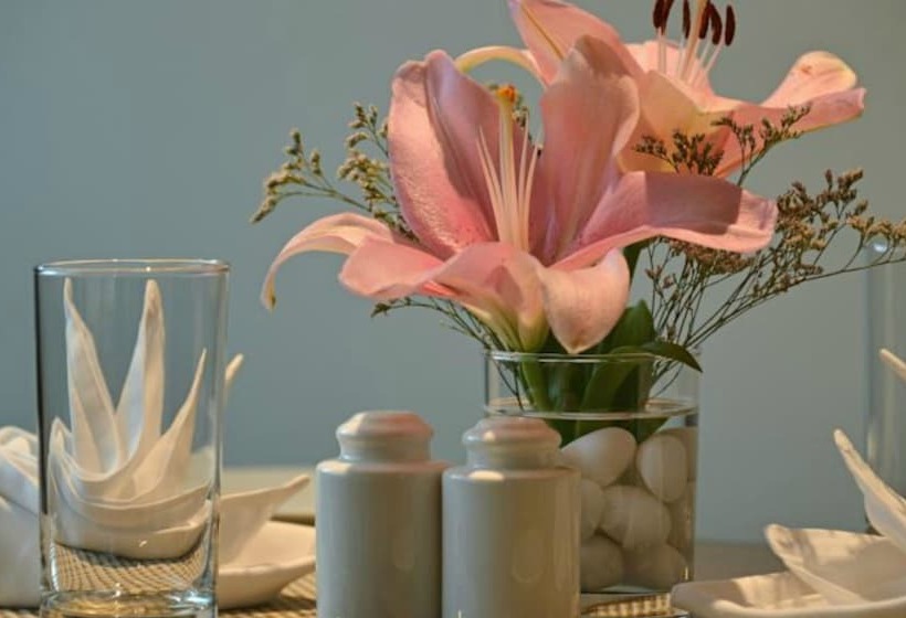 إقامة Residency Sarovar Portico