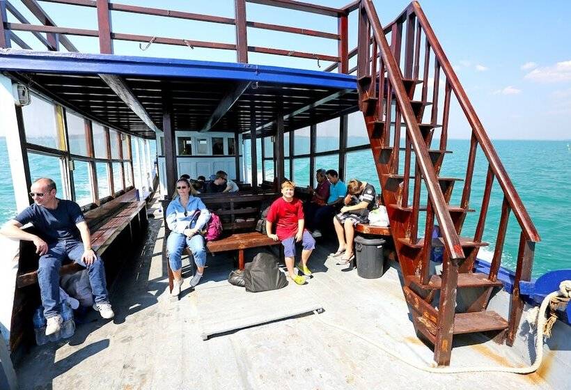 리조트 Koh Munnork Private Island