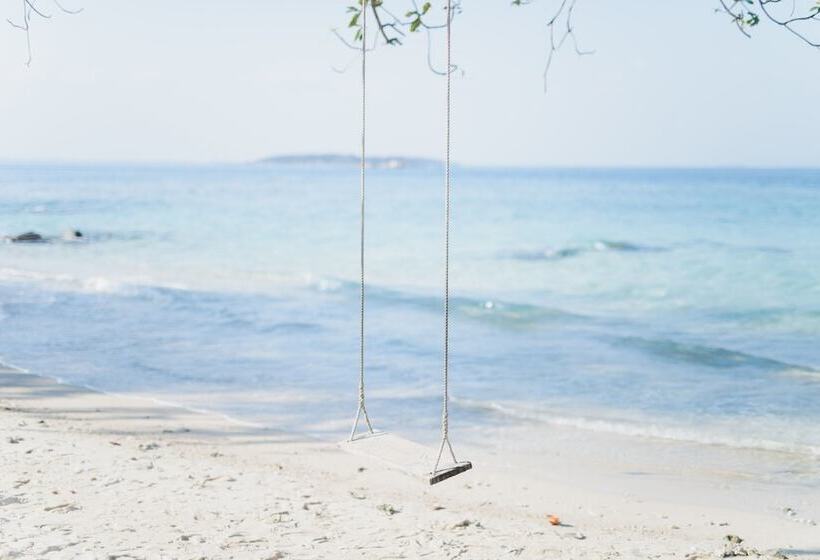 리조트 Koh Munnork Private Island