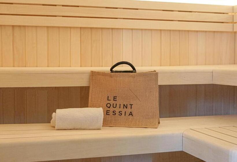 리조트 Quintessia