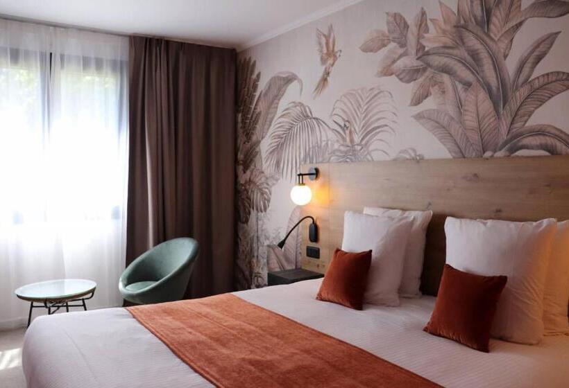 리조트 Quintessia