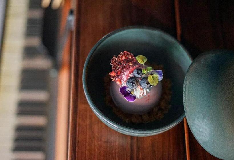 리조트 Quintessia