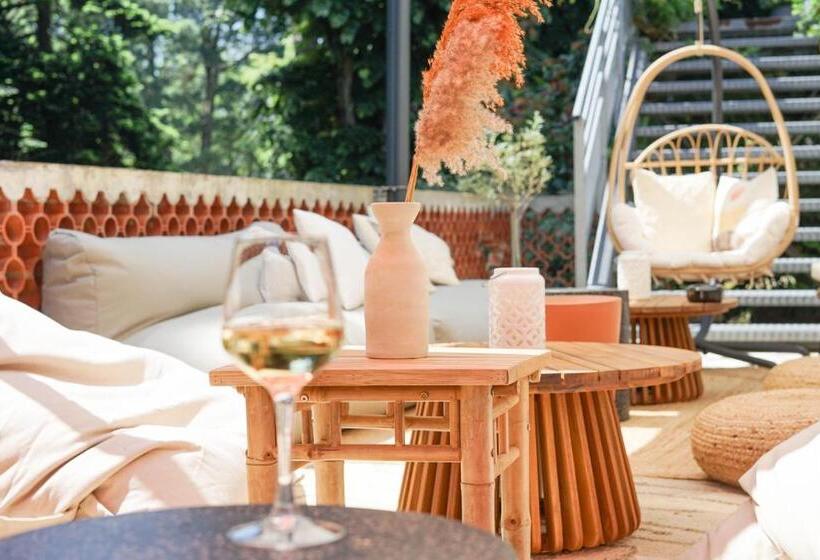 리조트 Quintessia