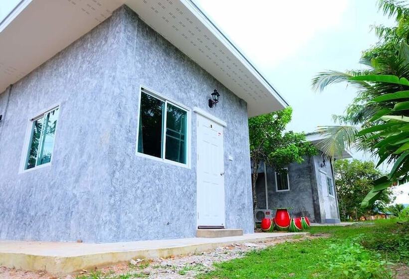 فندق Baanngau 3 Season Resort