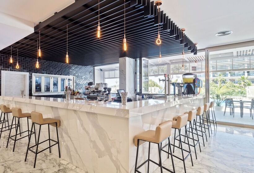 هتل Best Punta Dorada