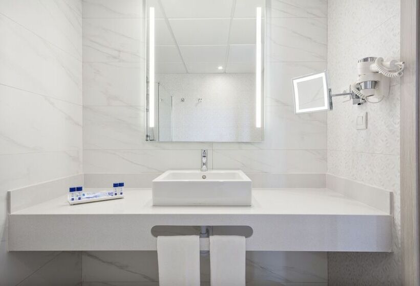 هتل Best Punta Dorada