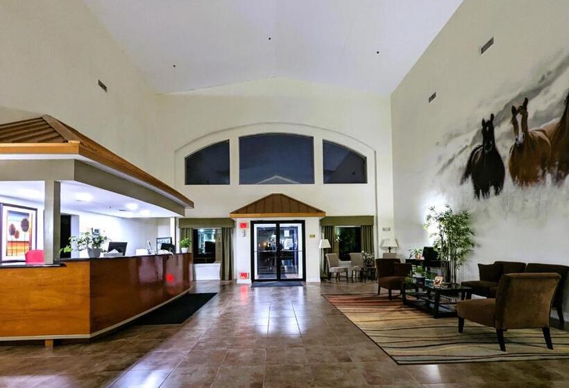 酒店 Fairbridge Inn & Suites Canadian