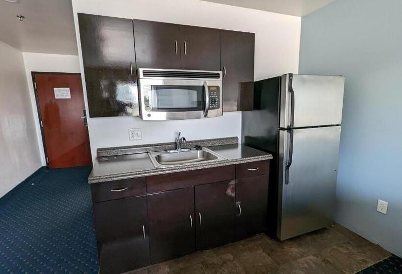 酒店 Fairbridge Inn & Suites Canadian