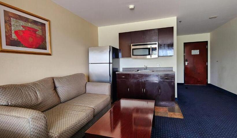 酒店 Fairbridge Inn & Suites Canadian