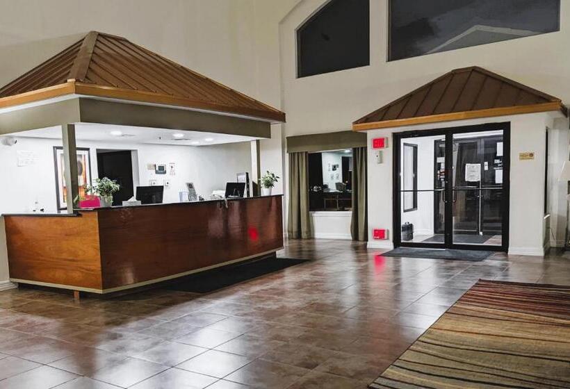 酒店 Fairbridge Inn & Suites Canadian