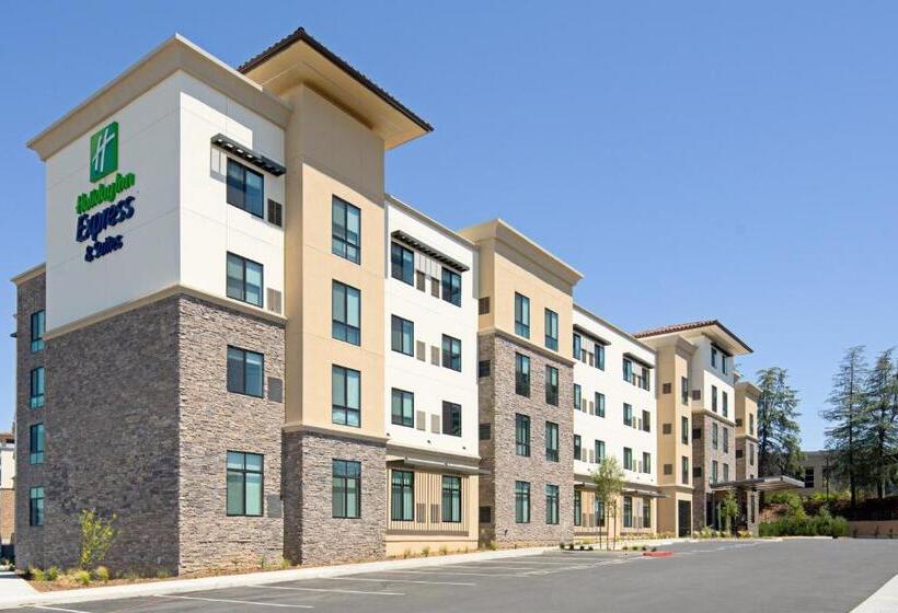 فندق Holiday Inn Express & Suites   Valencia   Santa Clarita, An Ihg