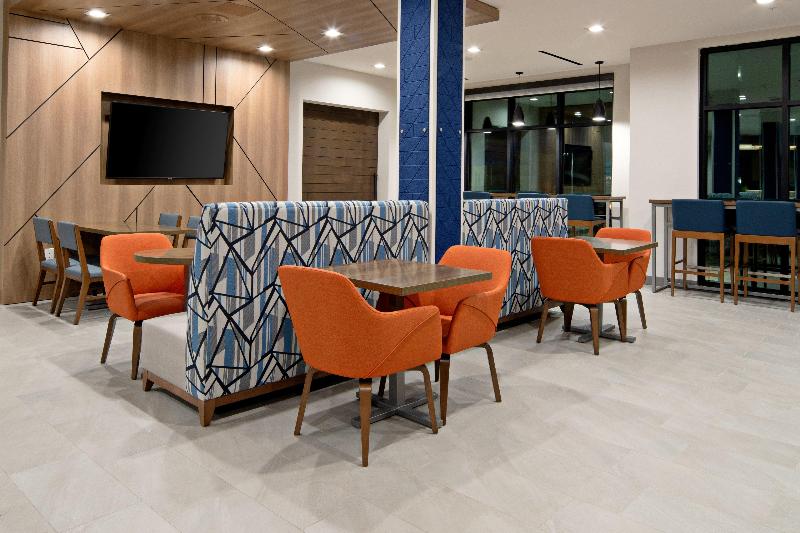 فندق Holiday Inn Express & Suites   Valencia   Santa Clarita, An Ihg