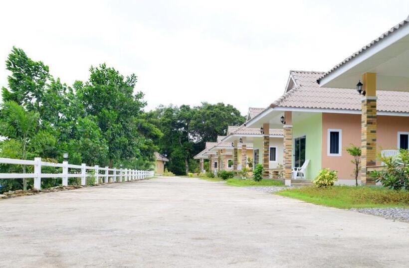 هتل Khowbuysi View Resort
