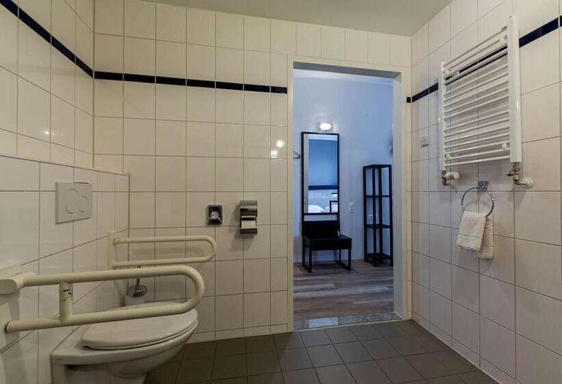 فندق صغير a&o München Laim