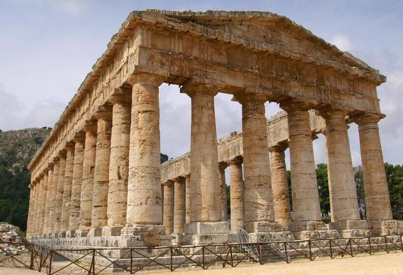 ユースホステル Enny Camere