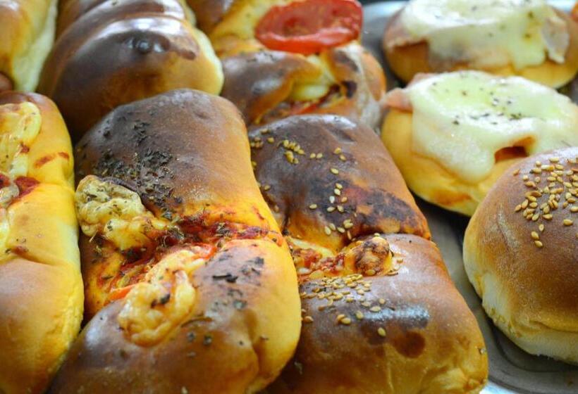 ユースホステル Enny Camere