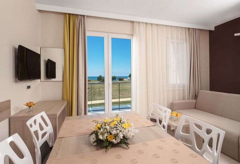 Apartments Katoro Plava Laguna