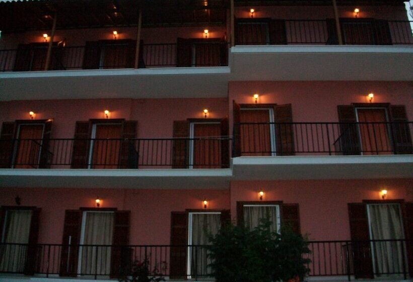 Aronis Apartments