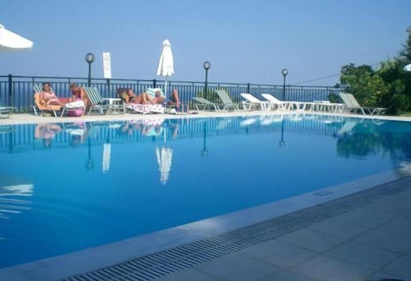 Aronis Apartments
