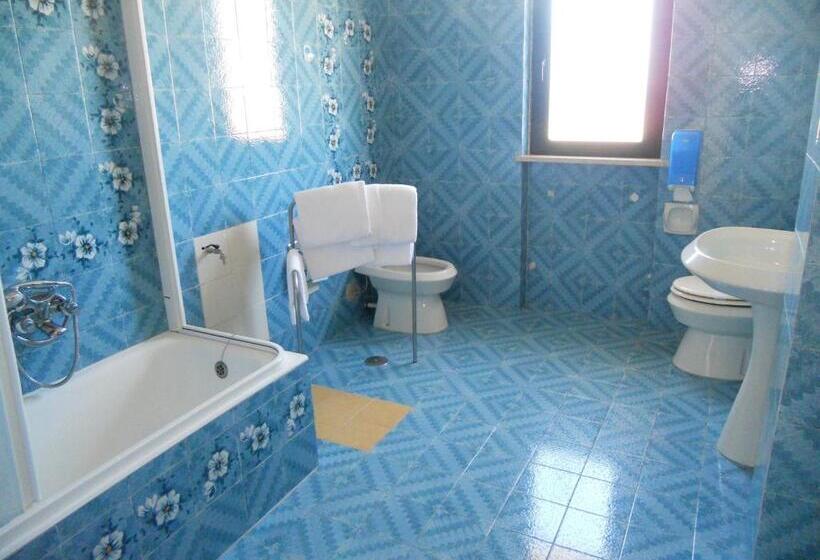 בית מלון כפרי Blurelda