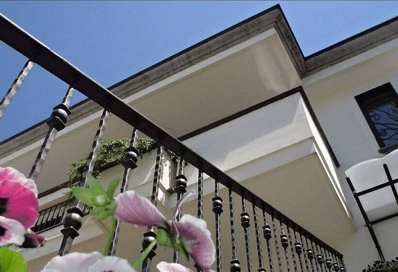 Bed and Breakfast Certe Notti Pompei