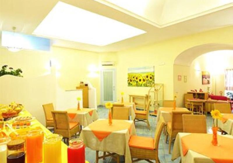تختخواب و صبحانه Sharon House