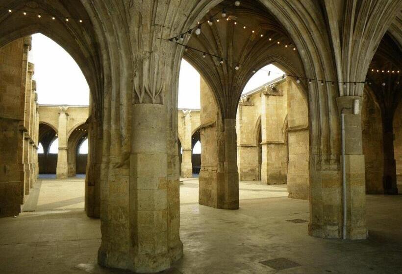 Château De Fourcès