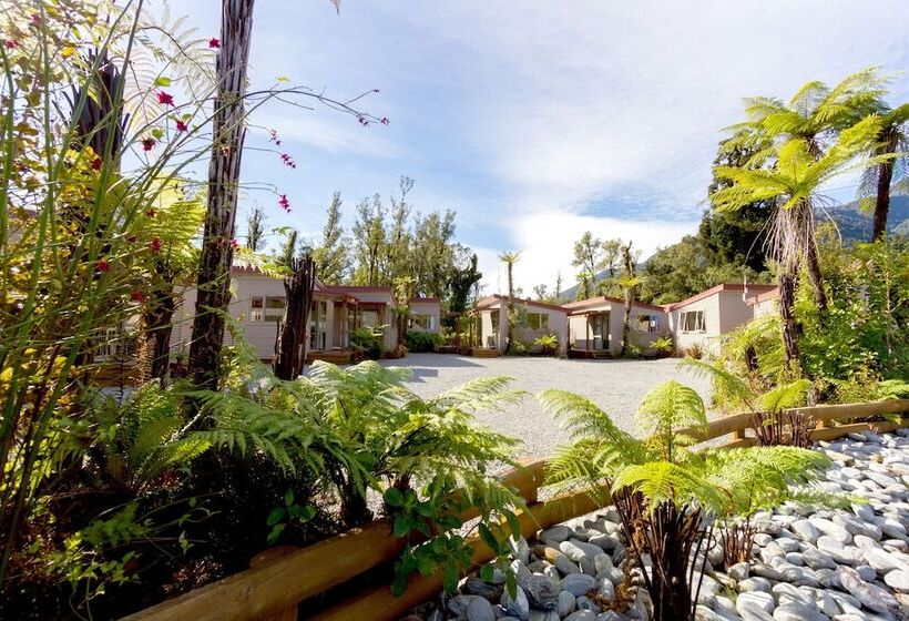 ホテル 10 Cottages