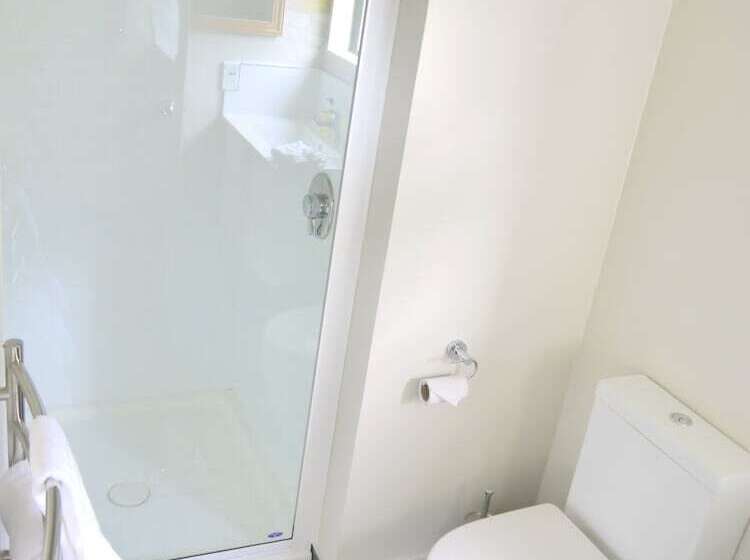 ホテル 10 Cottages