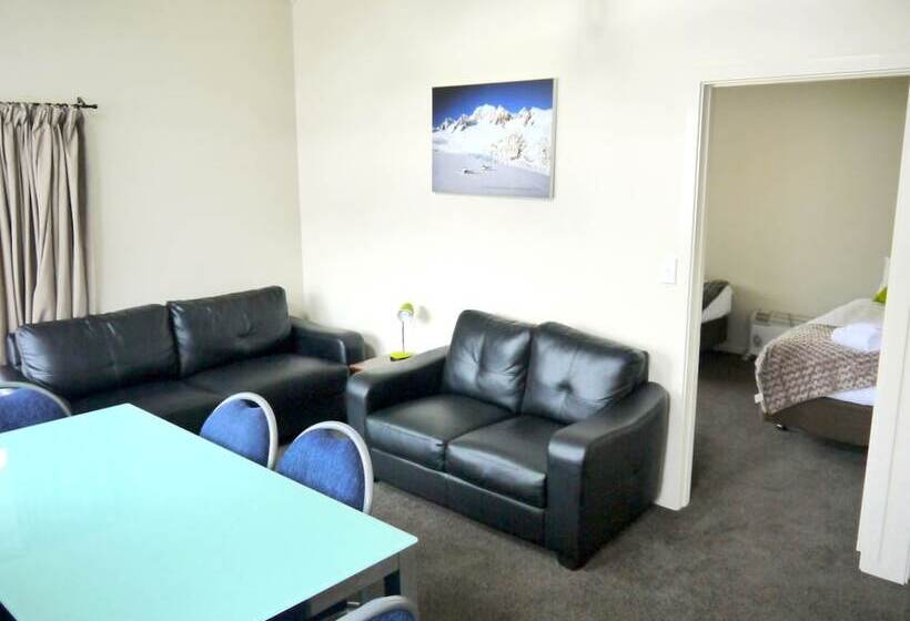 ホテル 10 Cottages