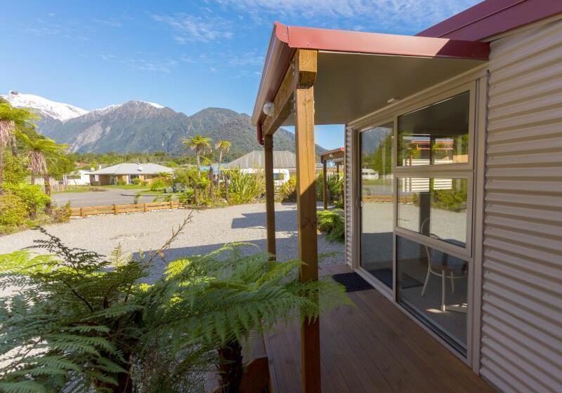 ホテル 10 Cottages