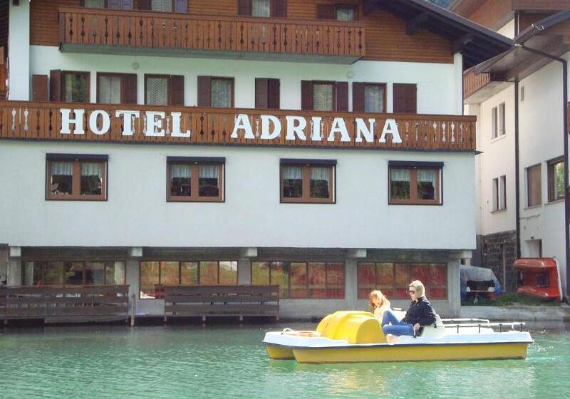فندق Adriana