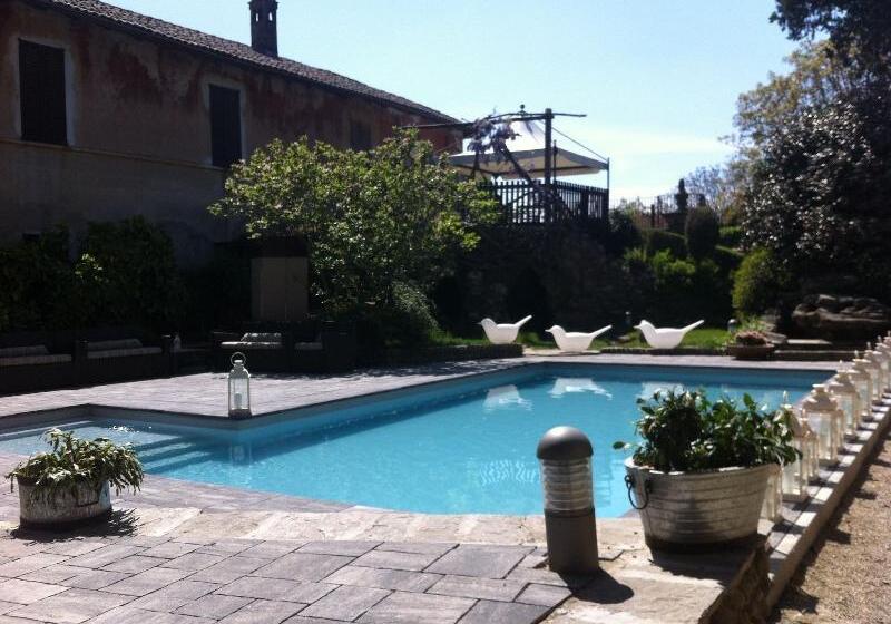 בית מלון כפרי Al Castello Resort