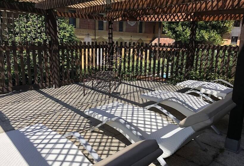 בית מלון כפרי Al Castello Resort