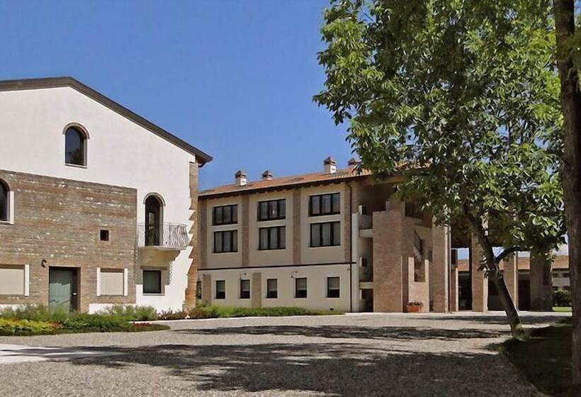 ホテル Corte Della Rocca Bassa