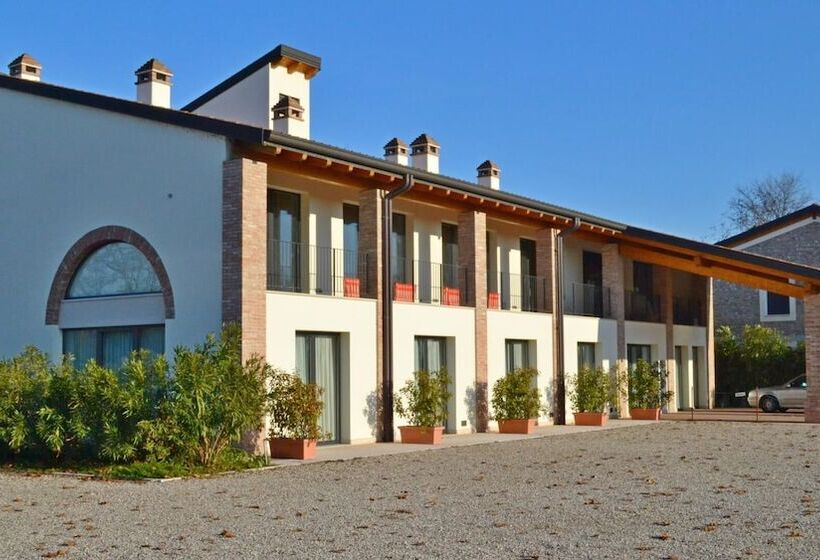 ホテル Corte Della Rocca Bassa