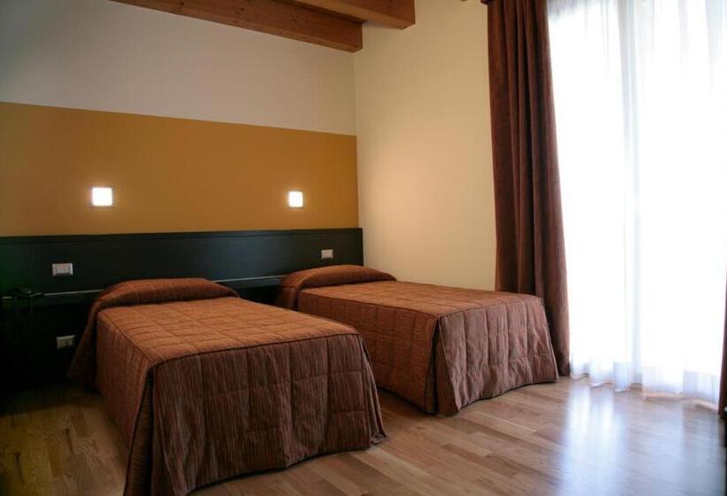 ホテル Corte Della Rocca Bassa