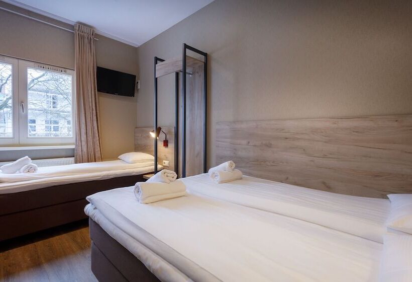 هتل Amsterdam Downtown